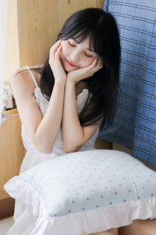 25岁的女高中生
